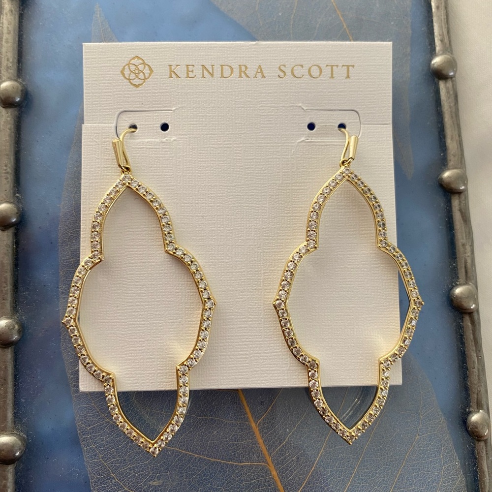 Kendra Scott Abbie Gold Open Frame Earrings in white crystal